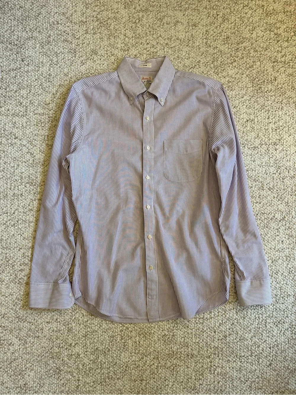 J. Crew Men's Broken-In Oxford Long Sleeve Button Down Slim Fit Shirt - Small
